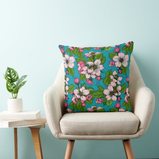Apple blossom on turquoise cushion (Chair)