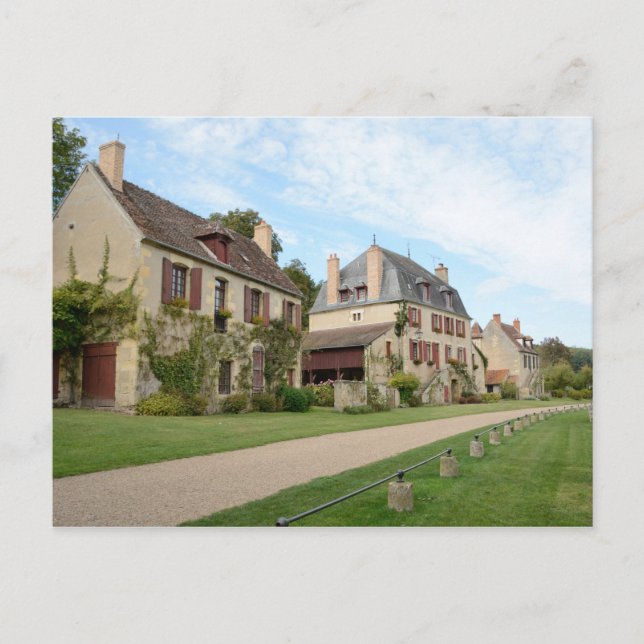 Apremont-sur-Allier Postcard (Front)