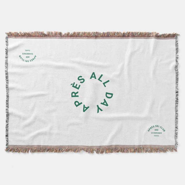 Après Ski Club Winter Green Ski Resort Crest Throw Blanket (Front)