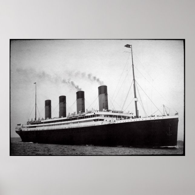 APRIL 10, 1912 TITANIC DEPARTS from SOUTHAMPTION Poster (Front)