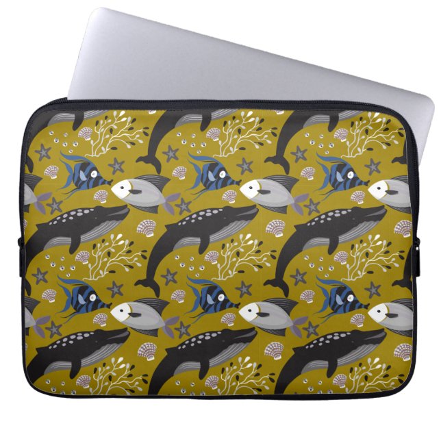 Aquatic animals pattern | ocean underwater life 18 laptop sleeve (Front)