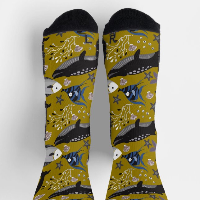 Aquatic animals pattern | ocean underwater life 18 socks (Top)