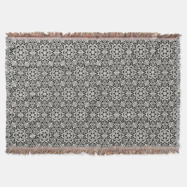 Arabic floral pattern throw blanket (Front)