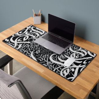 arabic lletters black and white  desk mat