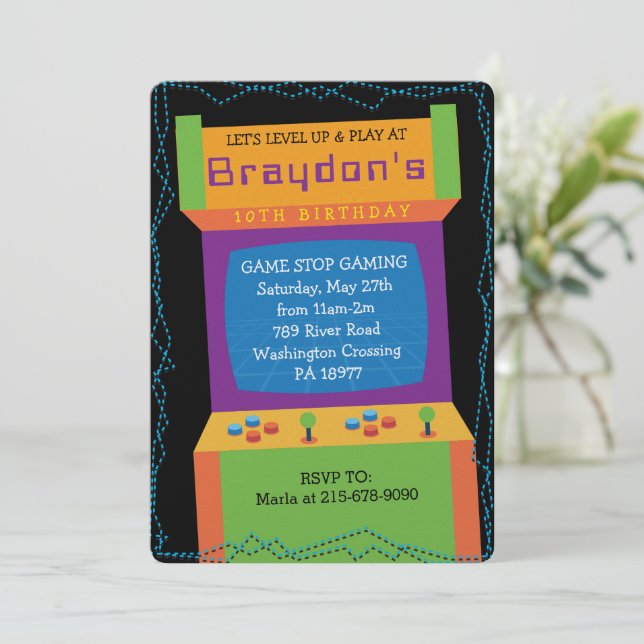 ARCADE VIDEO GAME GAMER Birthday Party Invitation (Standing Front)
