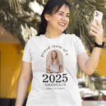 Arch Photo Proud Mom of 2025 Graduate T-Shirt<br><div class="desc">Arch Photo Proud Mom of 2025 Graduate. Especially for moms of newly graduated students to wear with pride. Your grad's photo is within an arch shape, and the year large and bold, with graduate's name and high school. Easily personalize the text as required and replace the photo with your own...</div>