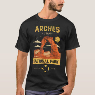 Arches National Park Delicate Arch Vintage T-Shirt
