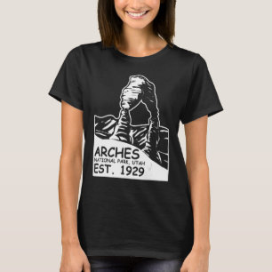 Arches National Park Hiking Utah Vacation 7 T-Shirt