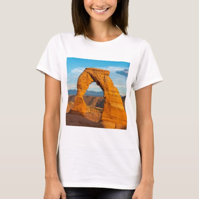 Arches National Park MOAB Utah T-Shirt (Front)