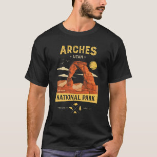Arches National Park T Delicate Arch Vintage Utah T-Shirt