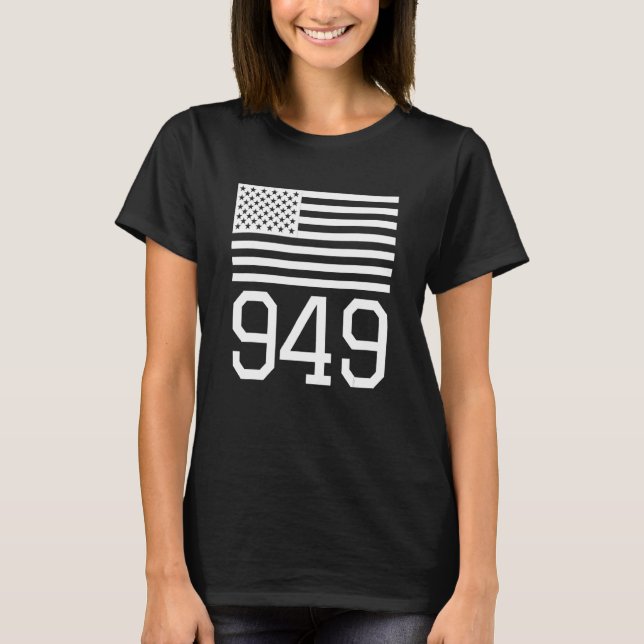 Area Code 949 American Flag Usa Orange County Lagu T-Shirt (Front)