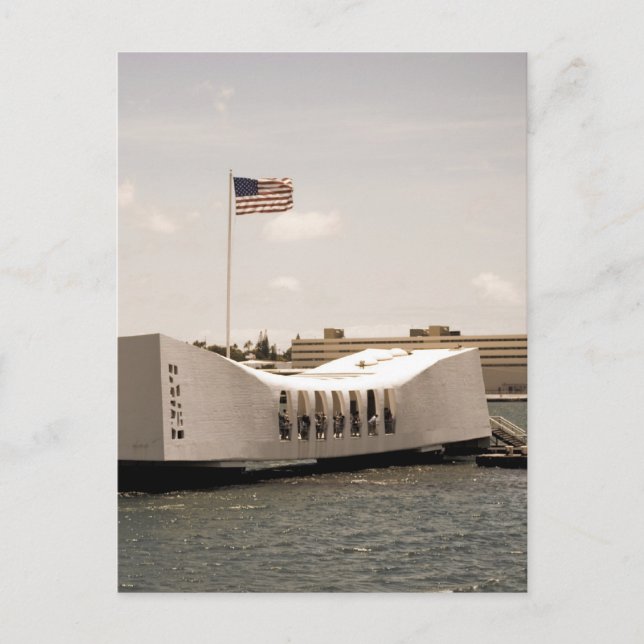 Arizona Memorial Pearl Harbour Postcard (Front)