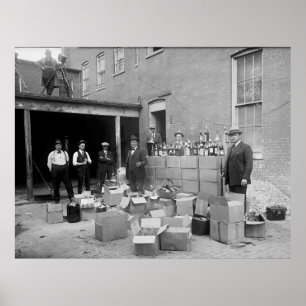 ARMED PROHIBITION AGENTS SEIZE LIQUOR  1922 POSTER