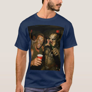 Arnold Schwarzeneggerhe Predator a candid paparazz T-Shirt