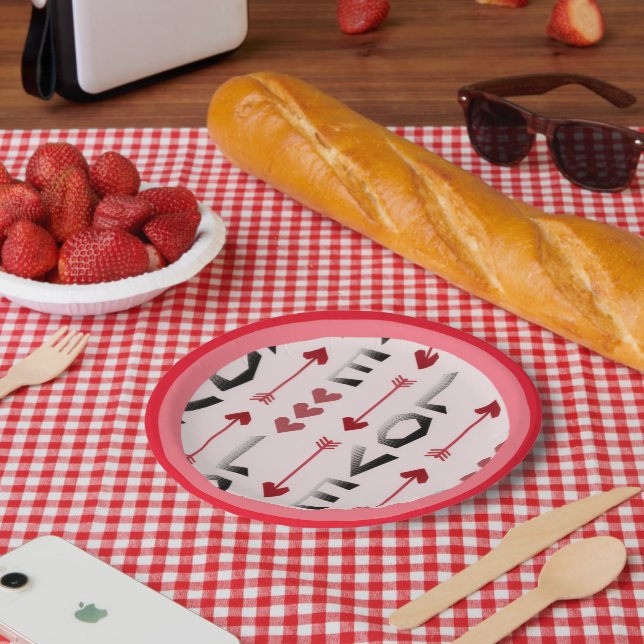 Arrow, Heart & Love Romantic Design Paper Plate (Picnic)
