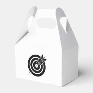 Arrow hit a round target favour box