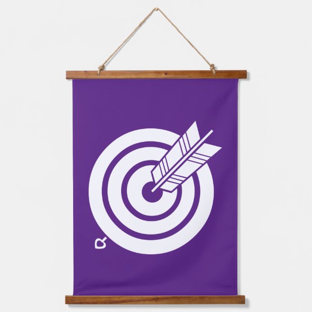 Arrow hit a round target hanging tapestry (Front)