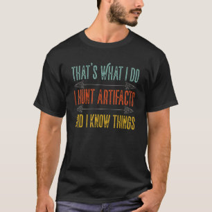 Arrowhead Hunter Retro Vintage Artefact Arrowhead T-Shirt