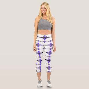 Art deco elements in pastel purple capri leggings