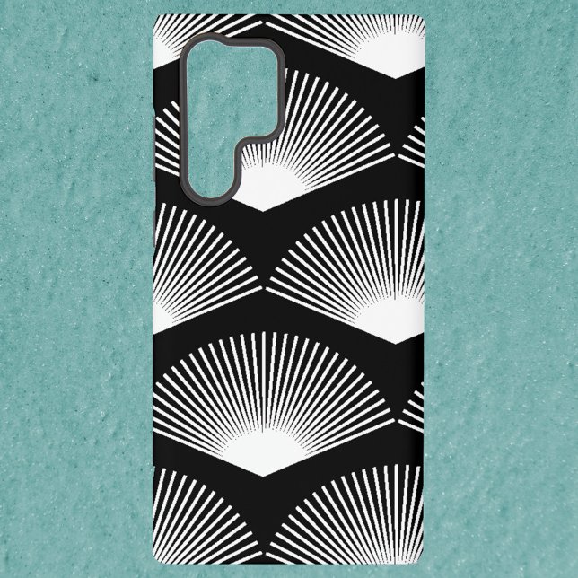 Art Deco Fan Pattern Black and White Samsung Galaxy S22 Ultra Case (A phone case with a white fan art deco pattern on a black background.)