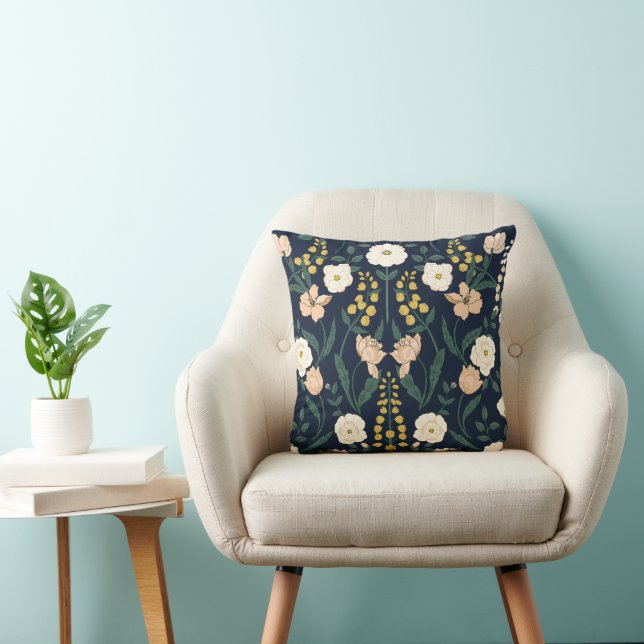 Art Nouveau William-Morris Pattern Cushion (Chair)