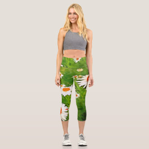 Artistic Bright Colourful White Garden Daisies v4b Capri Leggings