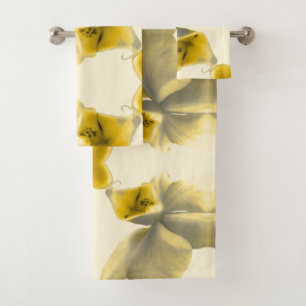 Artistic Flower in Yellow Tones Bath Towel Set