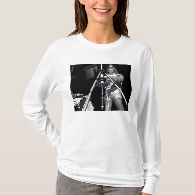 Artist's concept of future space exploration T-Shirt (Front)