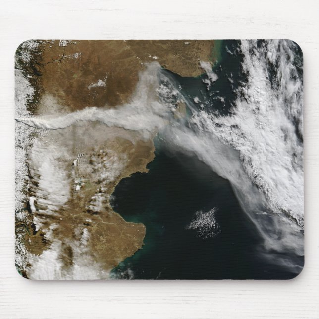 Ash plume from eruption of Chaiten volcano, Chi Mouse Pad (Front)