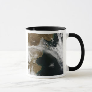 Ash plume from eruption of Chaiten volcano, Chi Mug