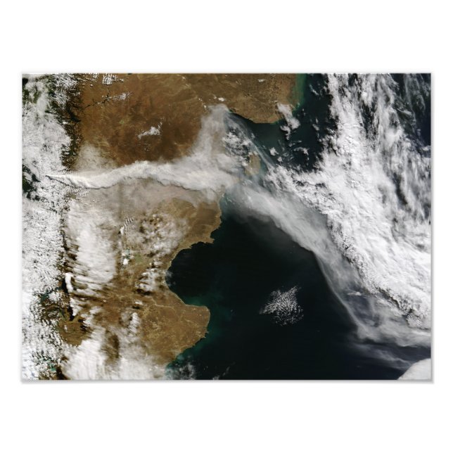 Ash plume from eruption of Chaiten volcano, Chi Photo Print (Front)