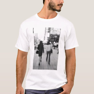 Asia, Japan, Tokyo. Young women on the Ginza. T-Shirt