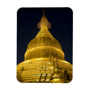 Asia, Mayanmar, Yangon, Buddhist temple in Magnet