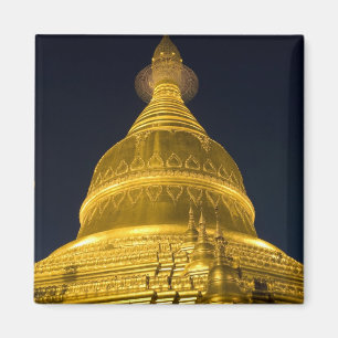 Asia, Mayanmar, Yangon, Buddhist temple in Magnet