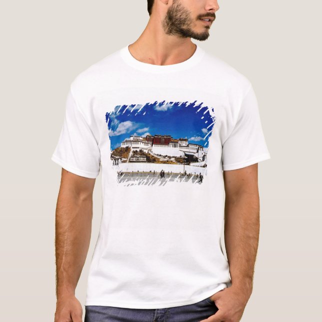 Asia, Tibet, Lhasa, Potala Palace. UNECSO T-Shirt (Front)