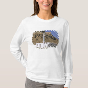 Asia, Yemen, Tarim. White mosque. T-Shirt