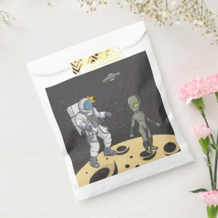 Astronaut and alien favour bag