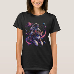 Astronaut cat riding through space T-Shirt