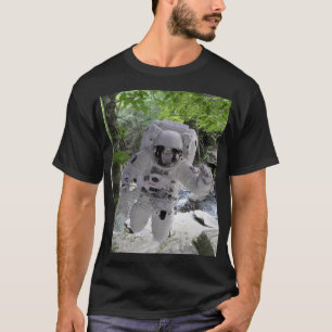 Astronaut Explores Earth Black t-shirt