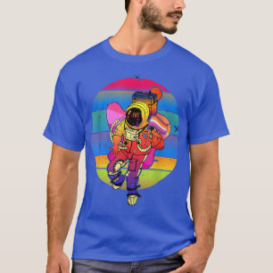 Astronaut Holding LGBT Flag Lesbian Proud LGBT Sup T-Shirt