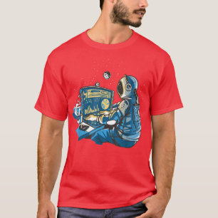 Astronaut On Computer In Outer Space Space Suit La T-Shirt