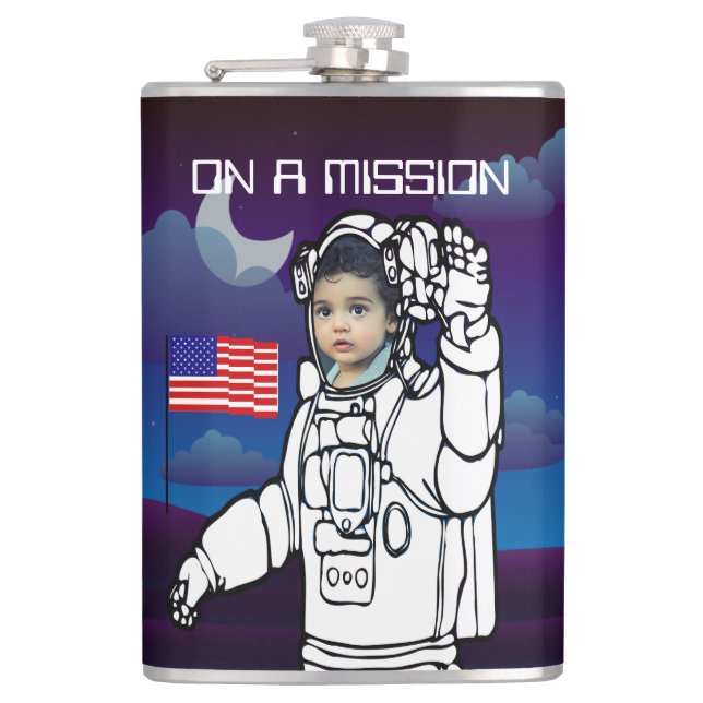 Astronaut On Moon Outer Space Boy Birthday Hip Flask (Front)