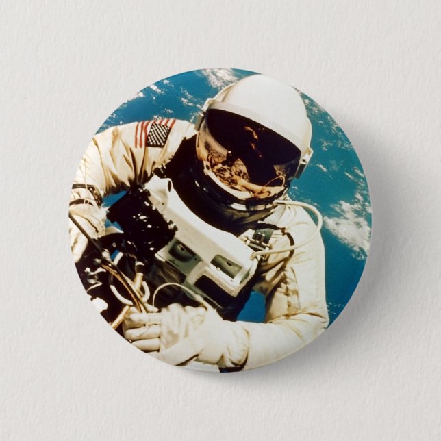 Astronaut Spacewalk 6 Cm Round Badge (Front)