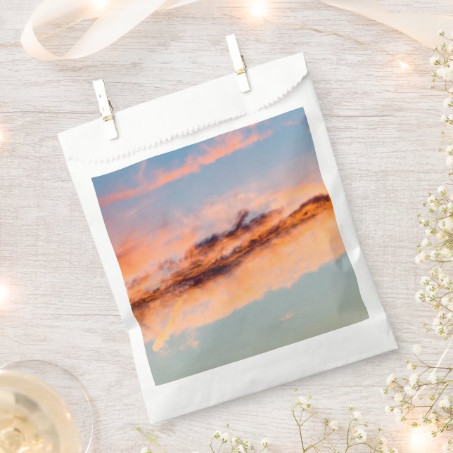 attraction consumption favour bag (Clipped)