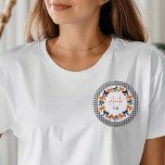 Auntie to Be Halloween Coquette Bows  6 Cm Round Badge<br><div class="desc">Cute and coquettish Halloween colours black,  orange and white bows design with a black and white check background.</div>