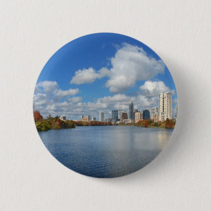 Austin Texas Boardwalk - Ladybird Lake - Skyline 6 Cm Round Badge