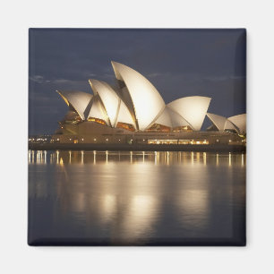 Australia, New South Wales, Sydney, Sydney Opera 4 Magnet