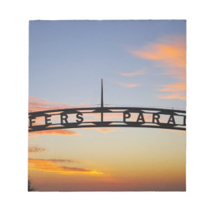 Australia, Queensland, Gold Coast, Sunrise, Notepad