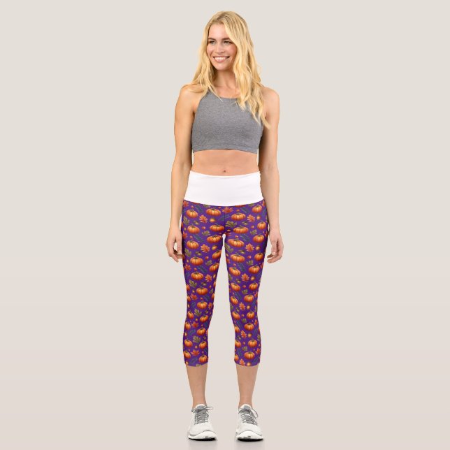 Autumn Fall Leaves And Pumpkin Seamless Pattern Capri Leggings (Front)