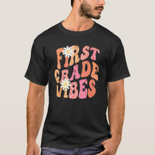 Autumn FIRST GRADE VIBES Retro 1st Gr Teacher Fall T-Shirt